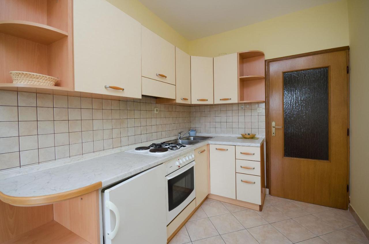 Apartments By The Sea In Lopar Εξωτερικό φωτογραφία